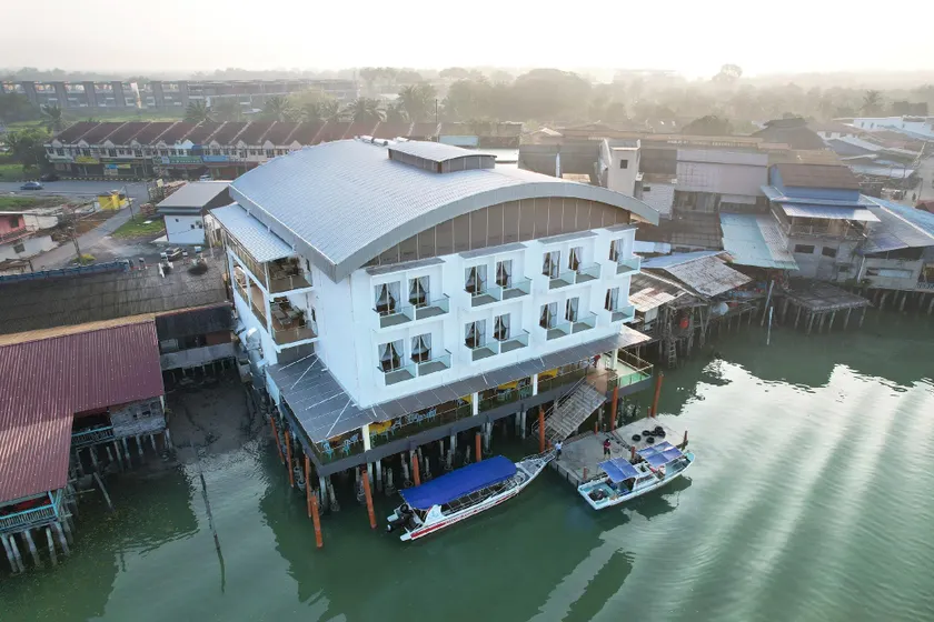 Hotel Le-Shore - Image 1