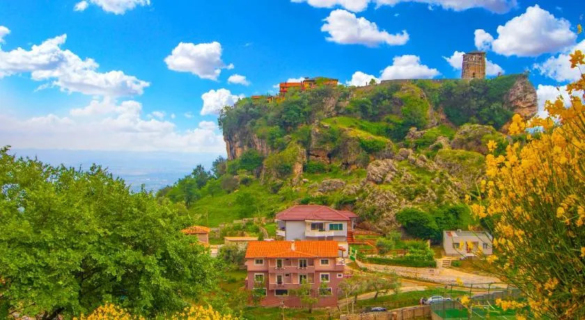 Kalaja Inn - Image 1