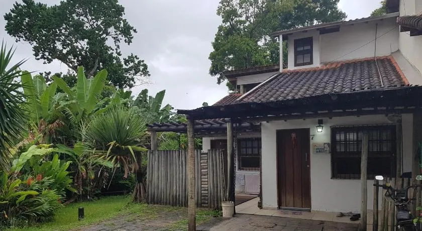 Casa Cultural Caiçara Paraty - Suites com WiFi, Vaga privativa, próxima ao Centro Histórico - Image 1