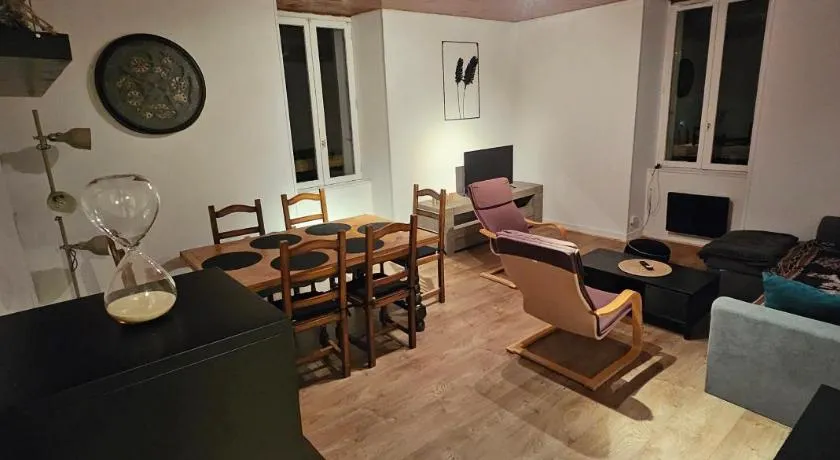 Gite 3 chambres chambres, calme et bien placé - Image 1