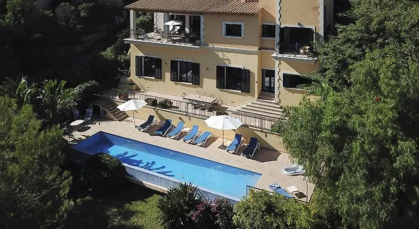 Villa Oronella - Image 1
