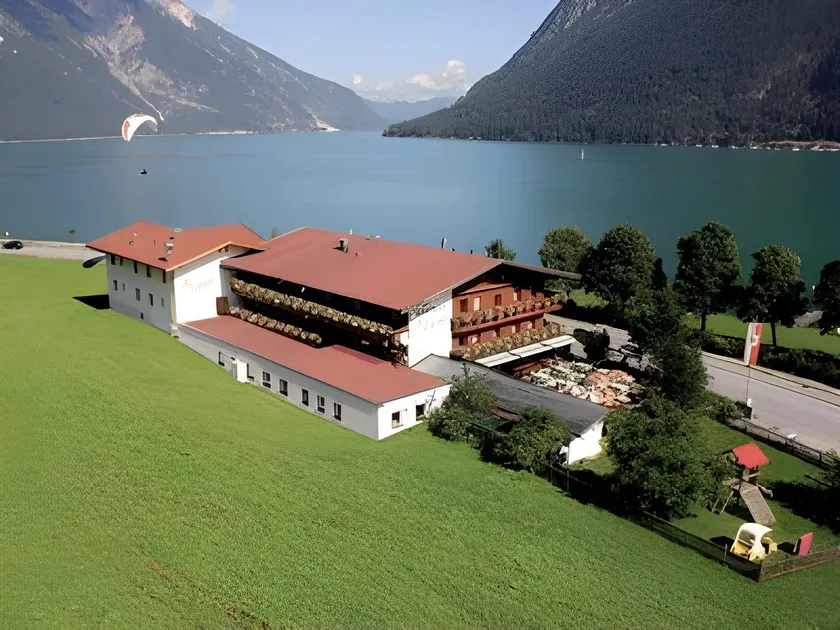 Seehotel St Hubertus - Image 1