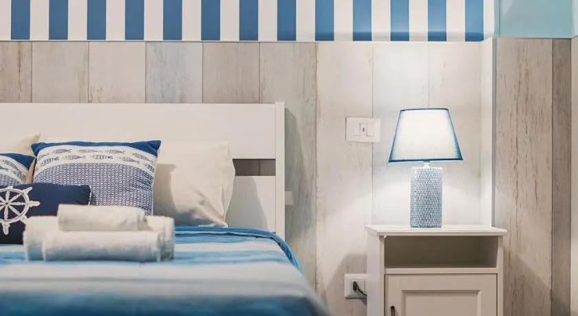 Apulia Rooms Bari - Image 1