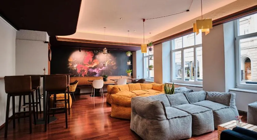 Karl - das City Hotel Konstanz - Image 1