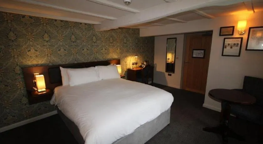 rooms @ the dolau inn - Image 1