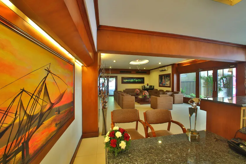 Hotel Saas Tower - Image 1