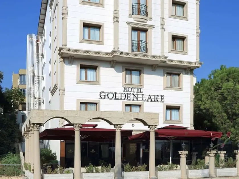 Golden Lake Hotel - Image 1