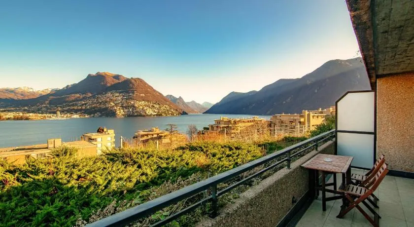 Paradise by Quokka 360 - Apartment with Views over the Gulf of Lugano - Image 1