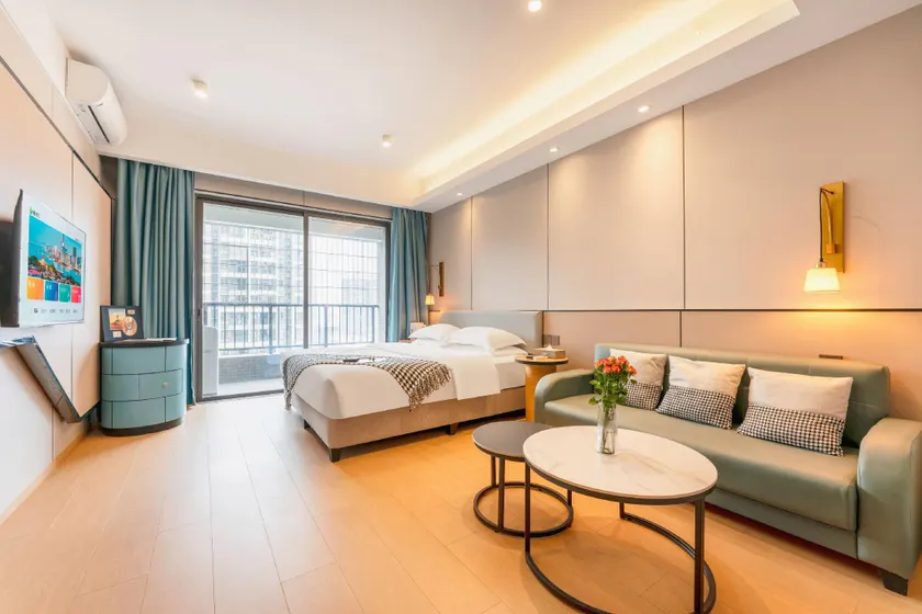 Dongyi Smart Apartment (Jiangmen High-speed Railway Station Xinhui Darongcheng Branch) - Image 1