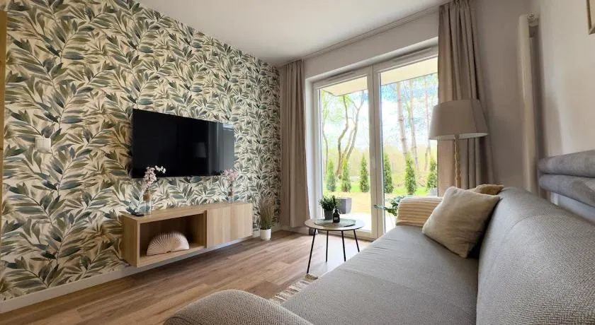 Botanica Garden Suite - Image 1