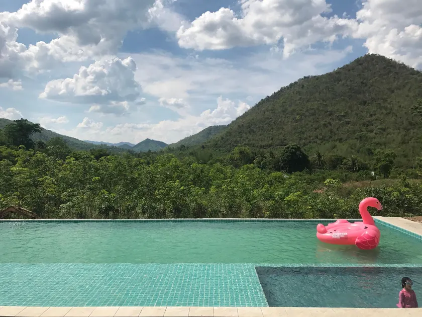 Hi-scene Resort - Image 1
