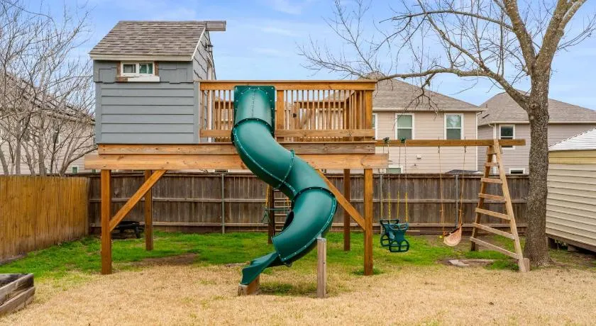 Family Friendly Home in South Austin - Image 1