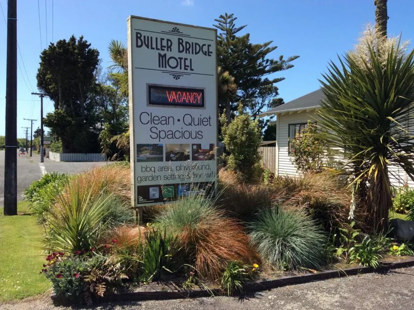 Buller Bridge Motel - Image 1