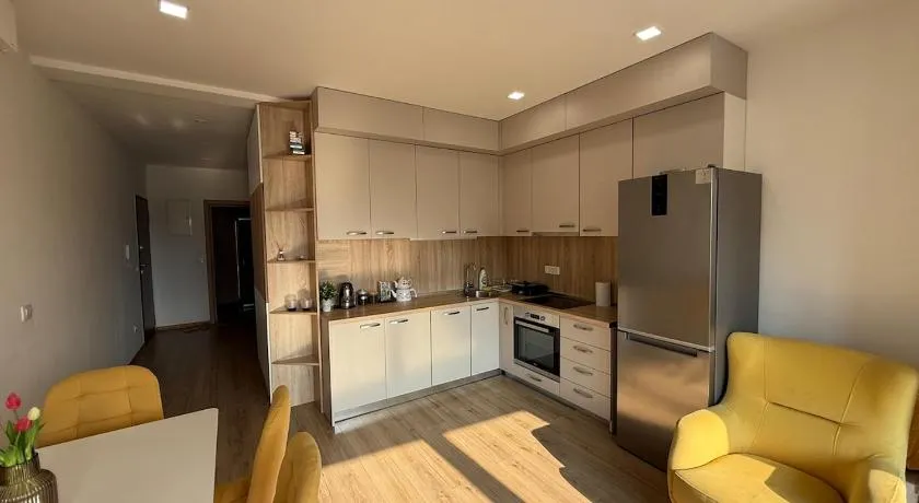 Spacious 2 bedroom Apartment near Marina by Solea Homes - Image 1