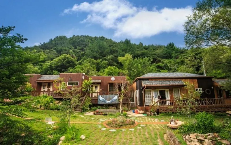 Seongju Anne's Garden Pension - Image 1