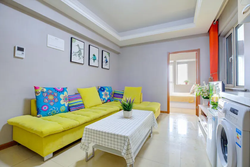Xian Mark and Henry Apartment - Image 1