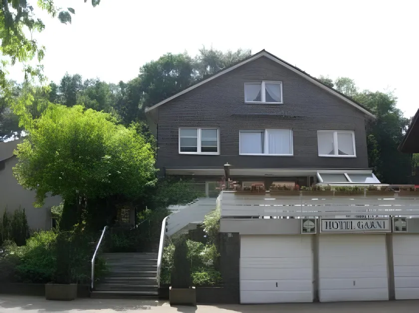 Hotel Haus Kirsch - Image 1