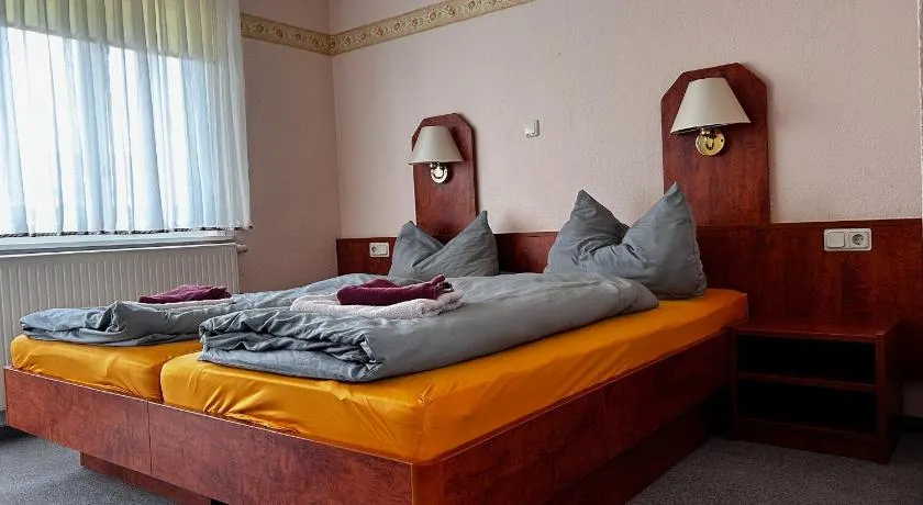 Pension FAULPELZ - Doppelzimmer mit Bad - Image 1