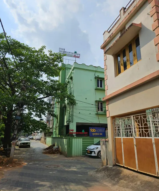 The Greenstar Inn - Image 1