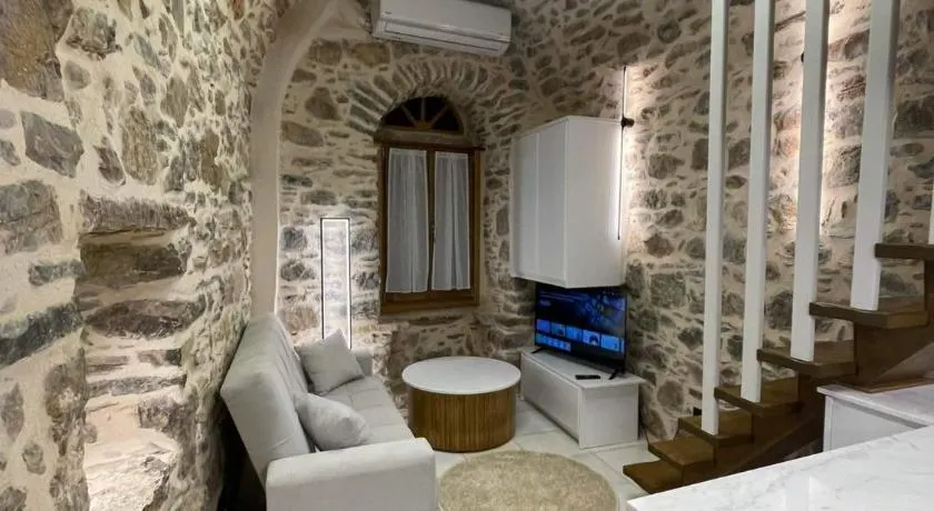 Sundays Holiday Apartments - Image 1
