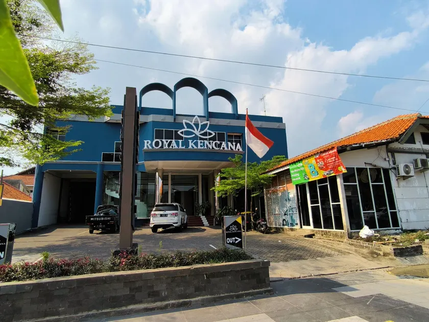 Royal Kencana Hotel powered by Cocotel - Image 1