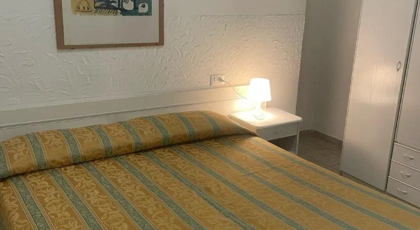Hotel Zeus - Image 1