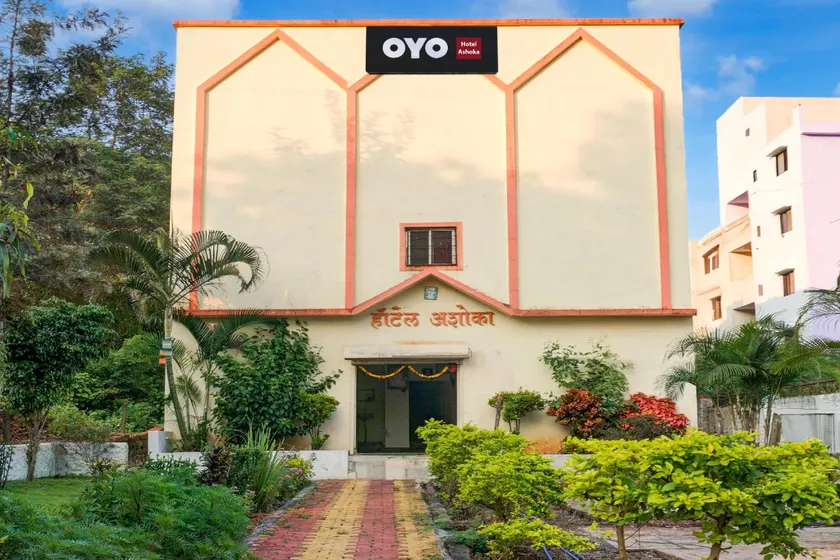 Hotel O Ashoka Lodging - Image 1