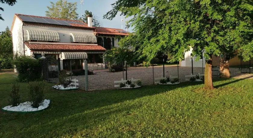 La Libellula - Image 1