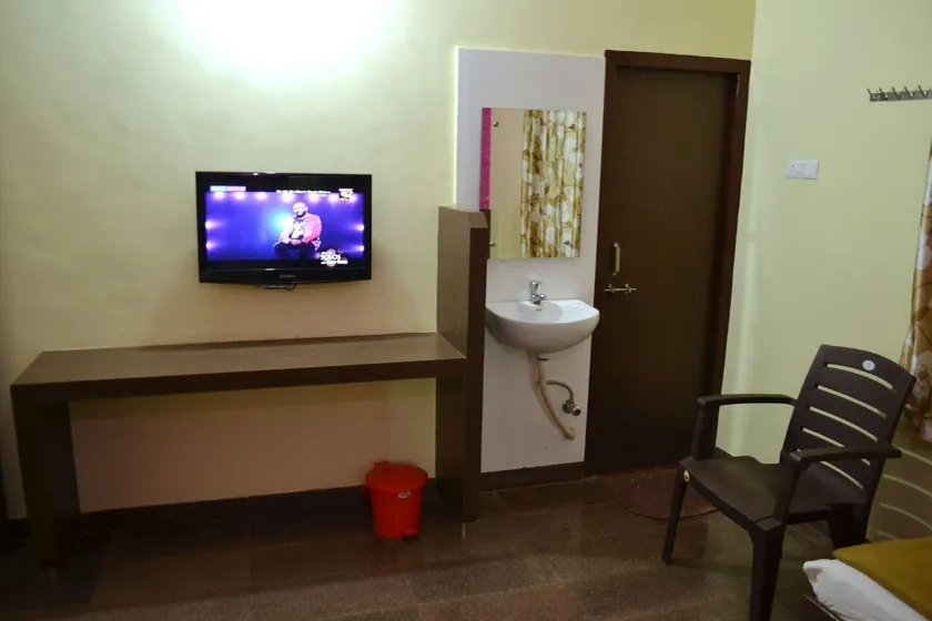 Hotel Sai Mauli Shirdi - Image 1