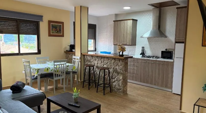 Apartamentos El Valle - Image 1