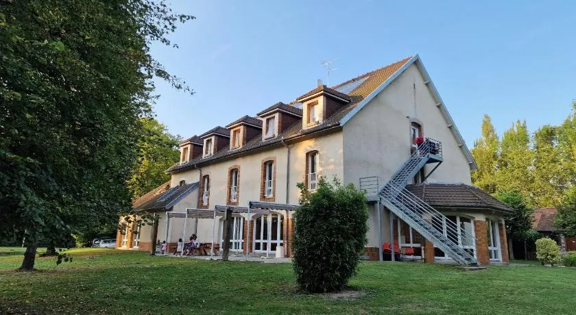 auberge de jeunesse Troyes rosières - Image 1