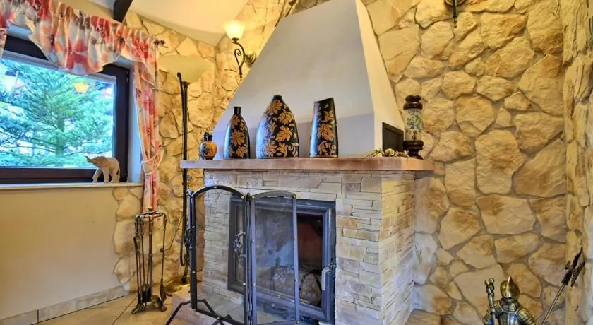 Domek nad stawem - Image 1