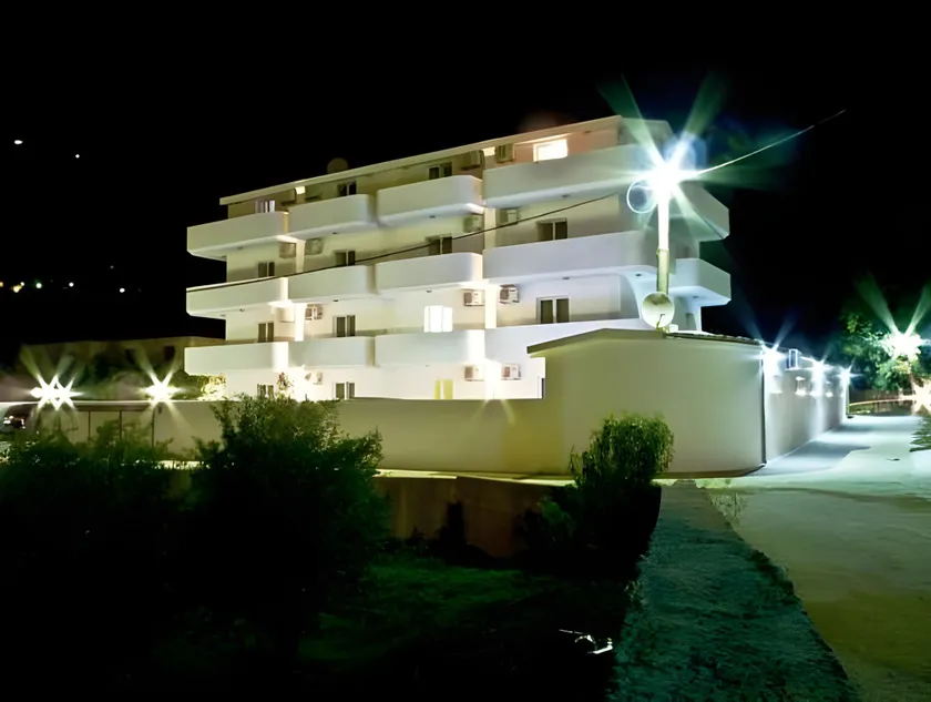 Bianca Apartments - Image 1