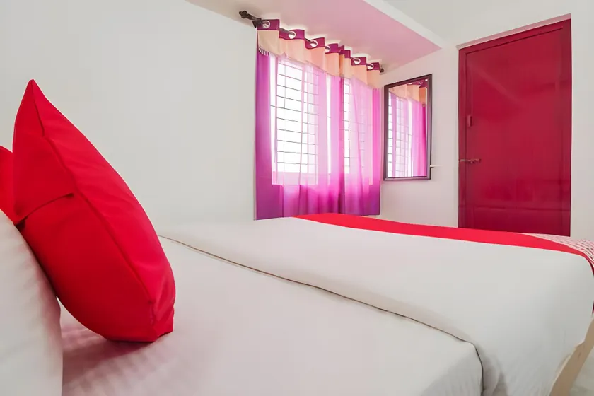 Honey Residency Codissia stay - Image 1