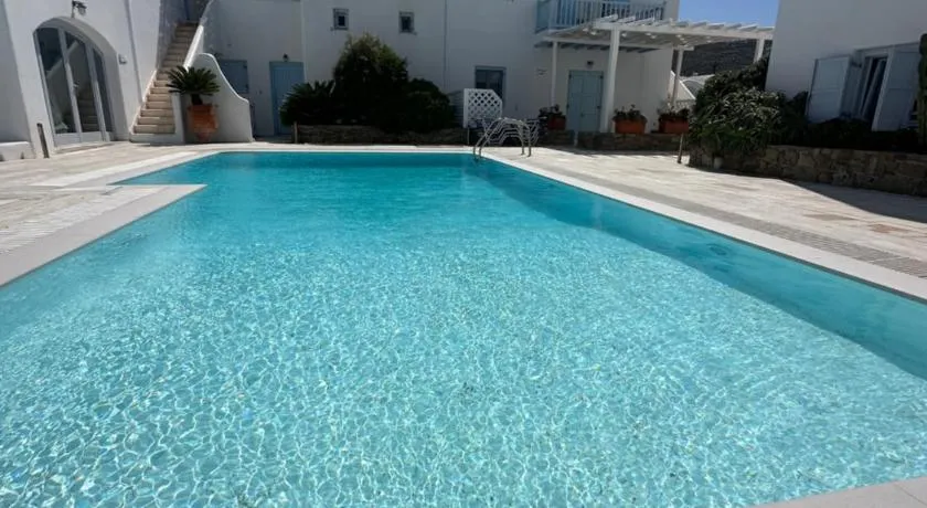 Mimoza Collection suites - Image 1