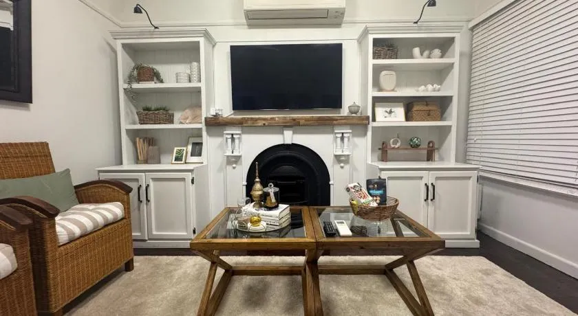 Pet Friendly Acer Arena Accommodation - Image 1