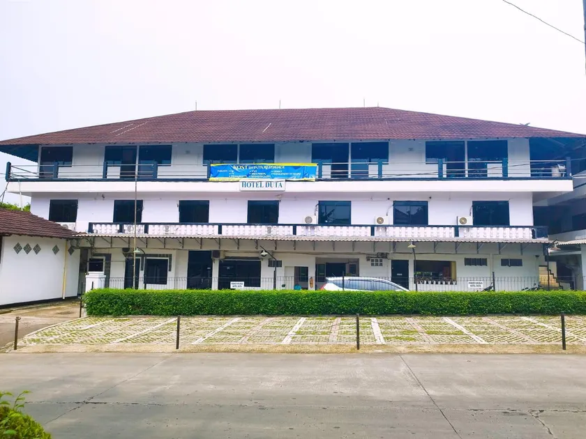Duta Hotel - Image 1