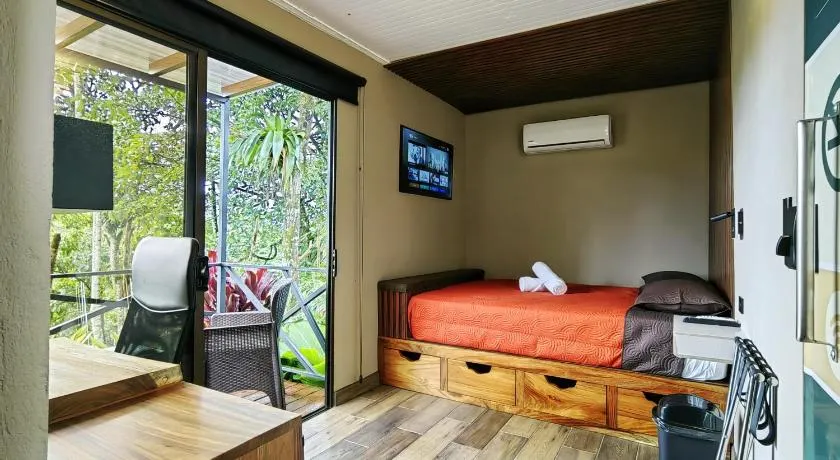 Contenedores Boutique Hotel - Image 1