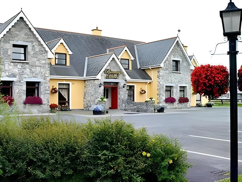 Bunratty Manor Hotel - Image 1