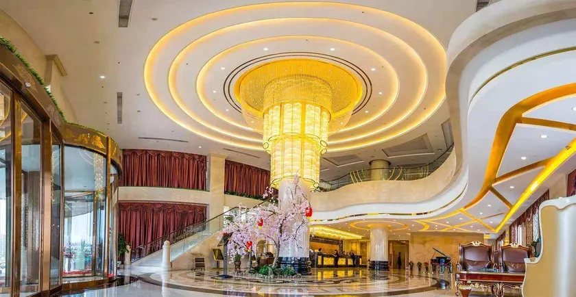 Yirong International Hotel - Image 1