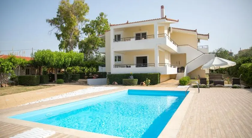 Sea Side Villa - Image 1