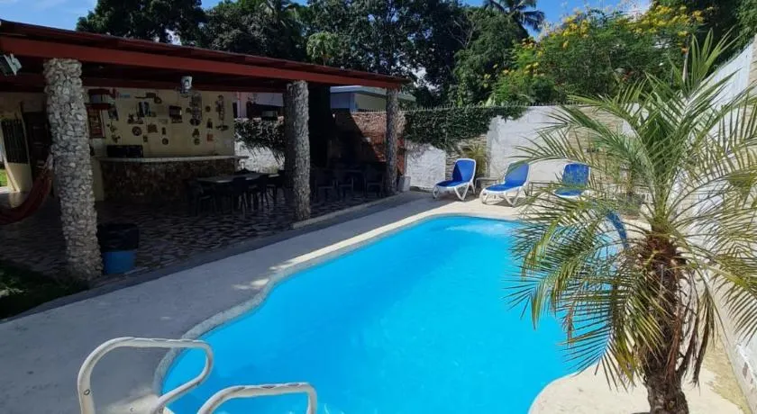 Sunrise Hostel Farallon - Image 1