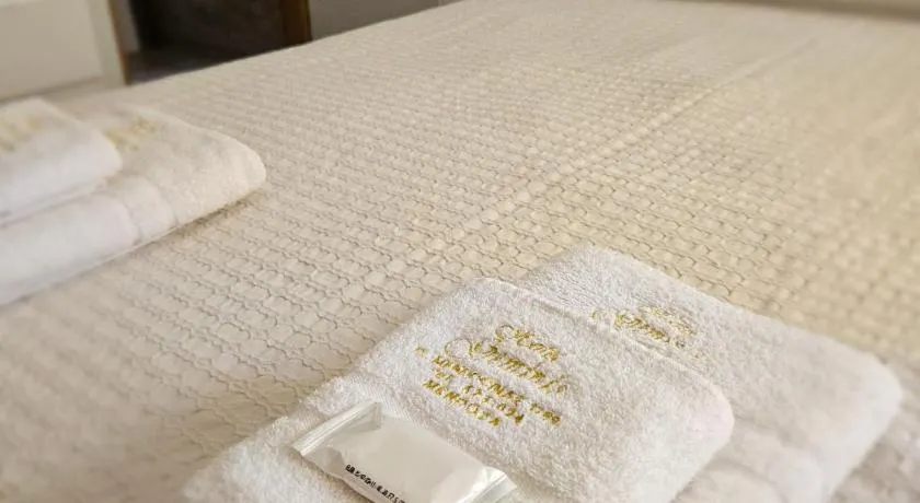 Hotel Geminis - Image 1