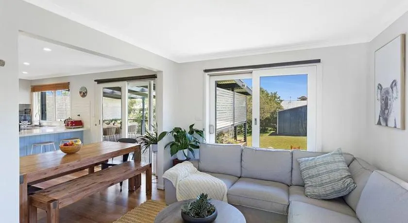 Kookaburra Hideaway 4-Bed 2-Bath - Image 1