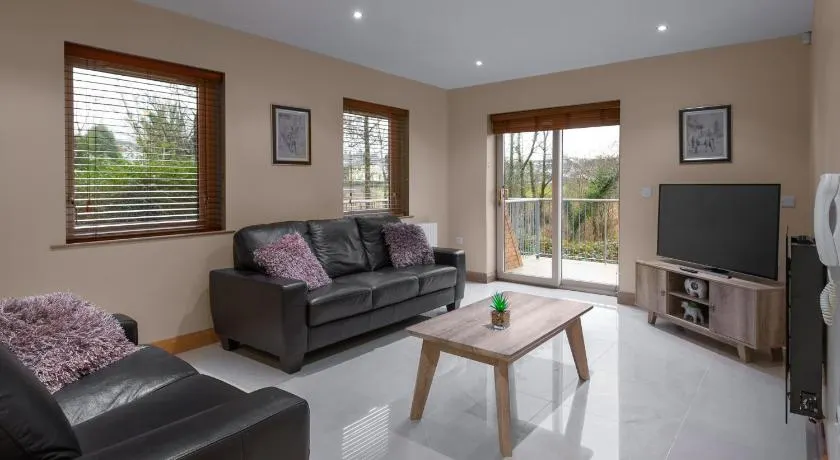 Enniskillen Watersedge Apartments - Image 1