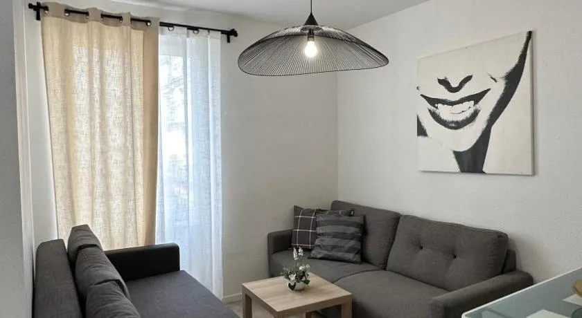 Appartement neuf, centre-ville, 400m de rivetoile 4 voyageurs - Image 1