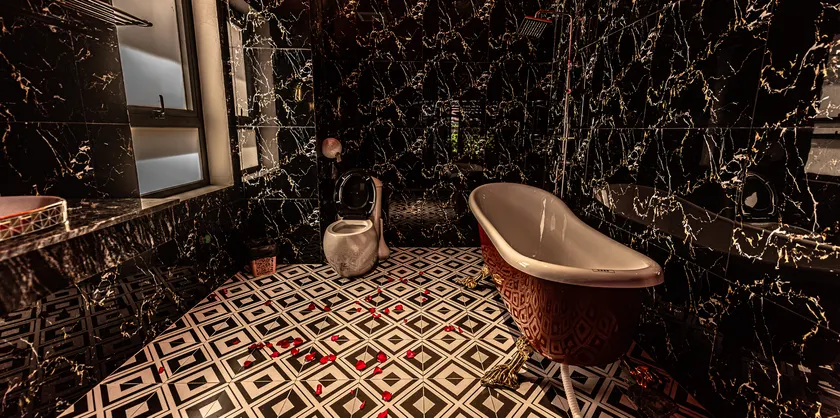 Zenshunga Hotel - Image 1