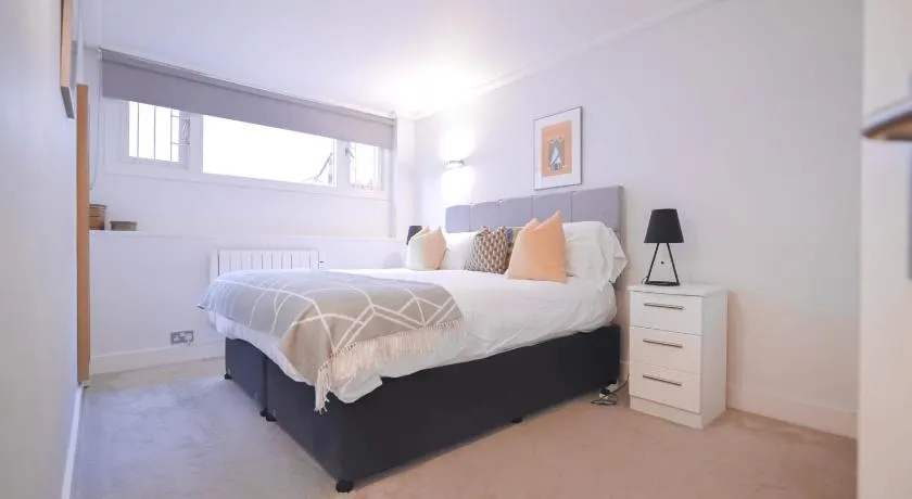 Camden Serviced Apartments by Globe Apartments - Image 1