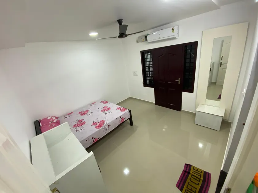 VR CITY HOMESTAY KOCHI - Image 1