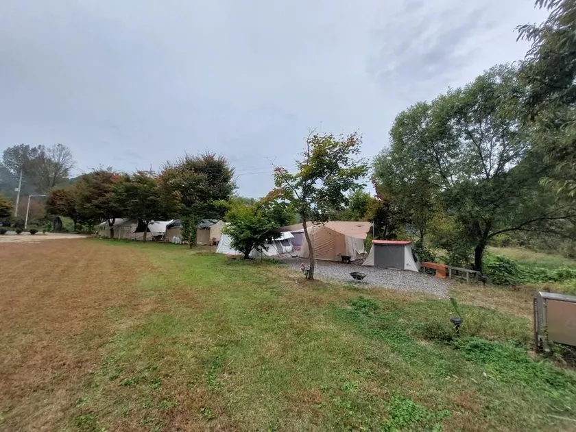 Gapyeong Jandigujang Pension - Image 1